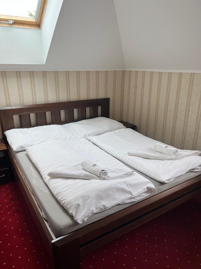 Hotel Krusnohorsky Dvur Cínovec المظهر الخارجي الصورة