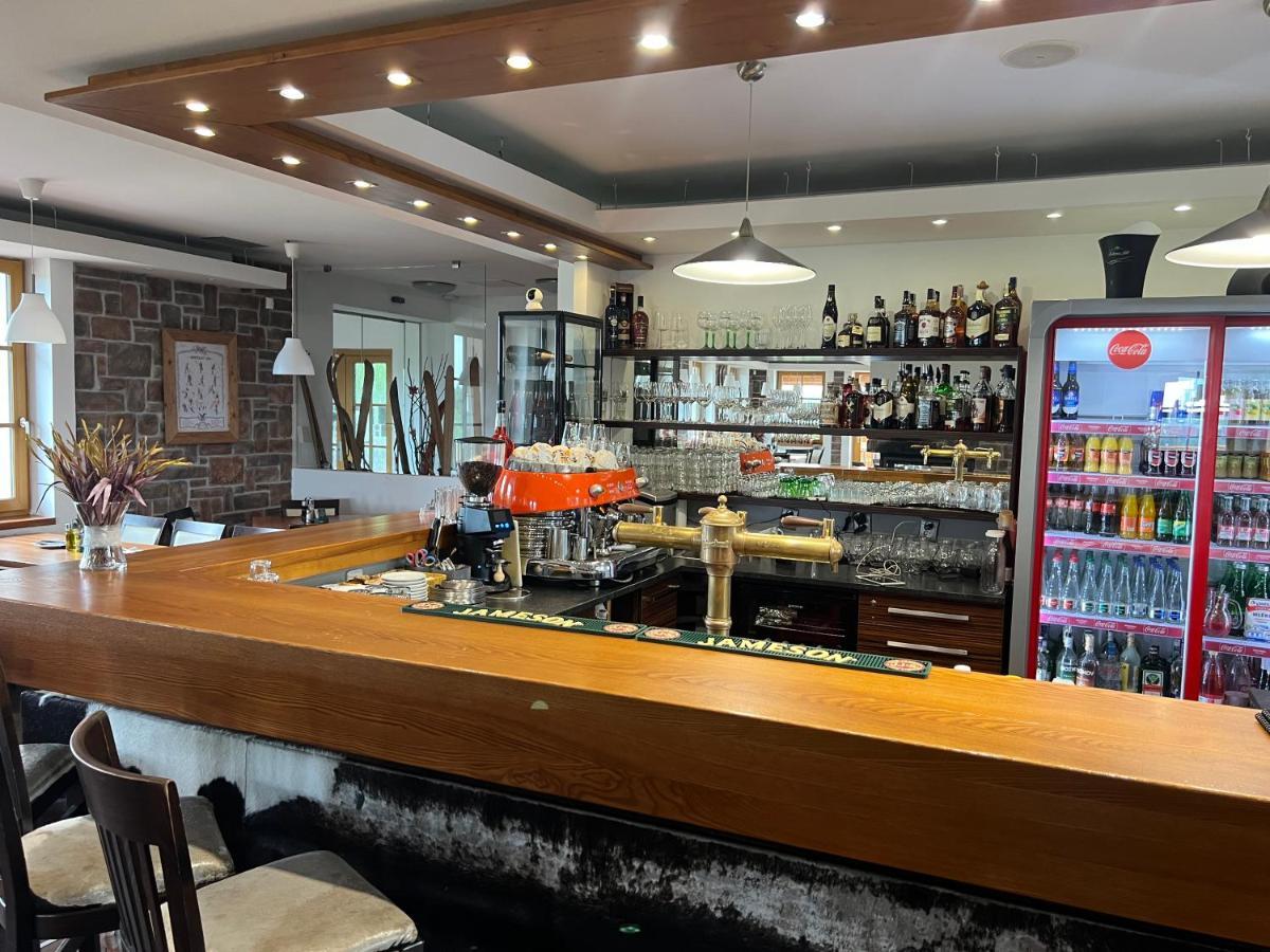 Hotel Krusnohorsky Dvur Cínovec المظهر الخارجي الصورة