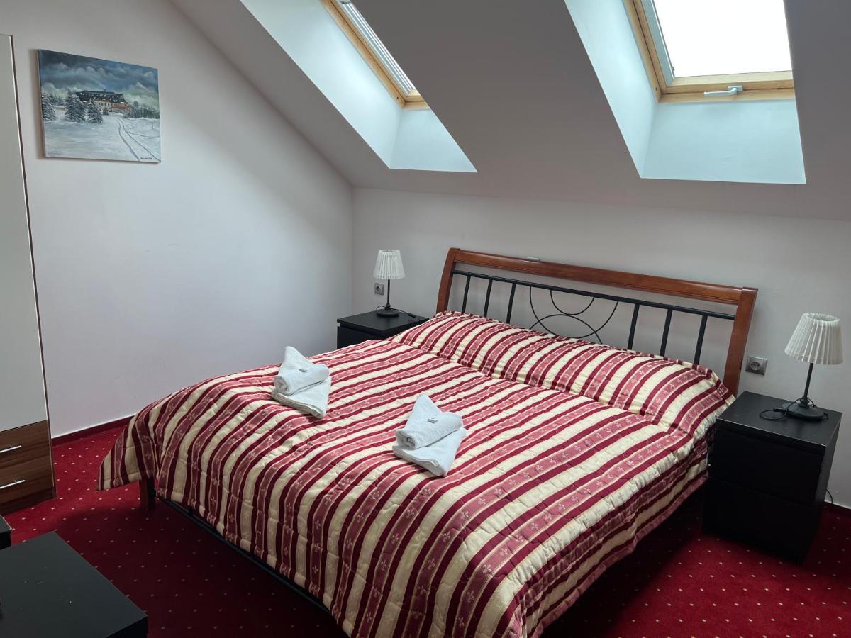 Hotel Krusnohorsky Dvur Cínovec المظهر الخارجي الصورة