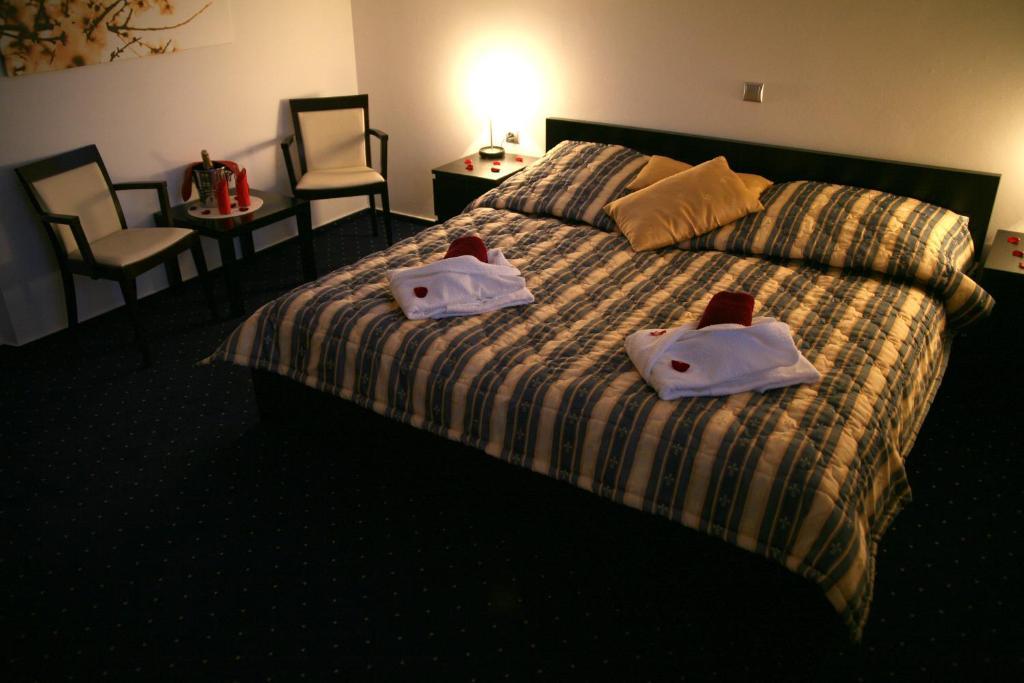 Hotel Krusnohorsky Dvur Cínovec المظهر الخارجي الصورة