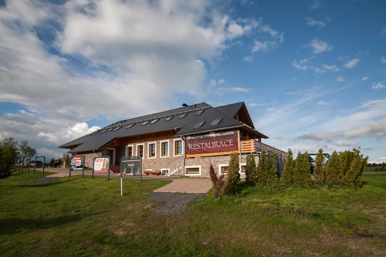 Hotel Krusnohorsky Dvur Cínovec المظهر الخارجي الصورة
